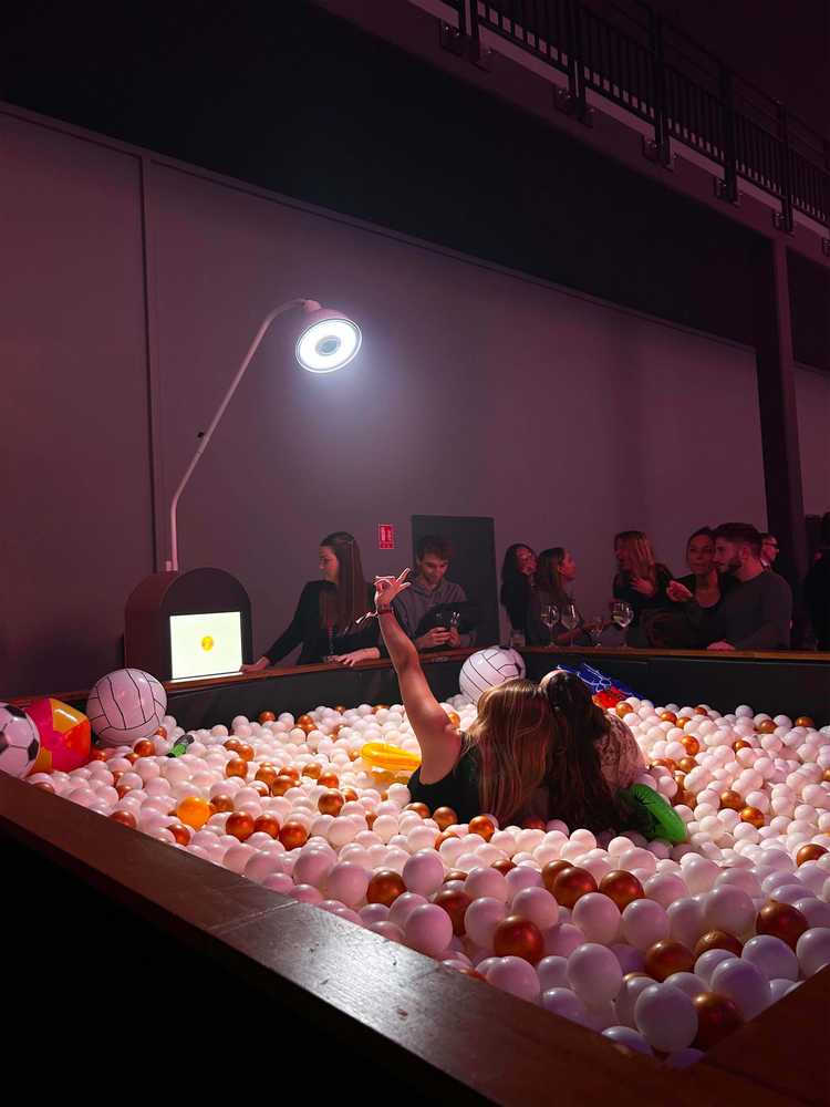 animation-piscine-a-balle-10